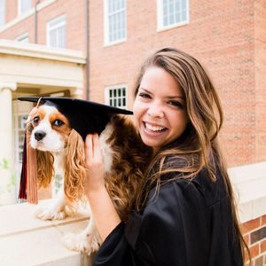 Meet your Posher, Caitlin